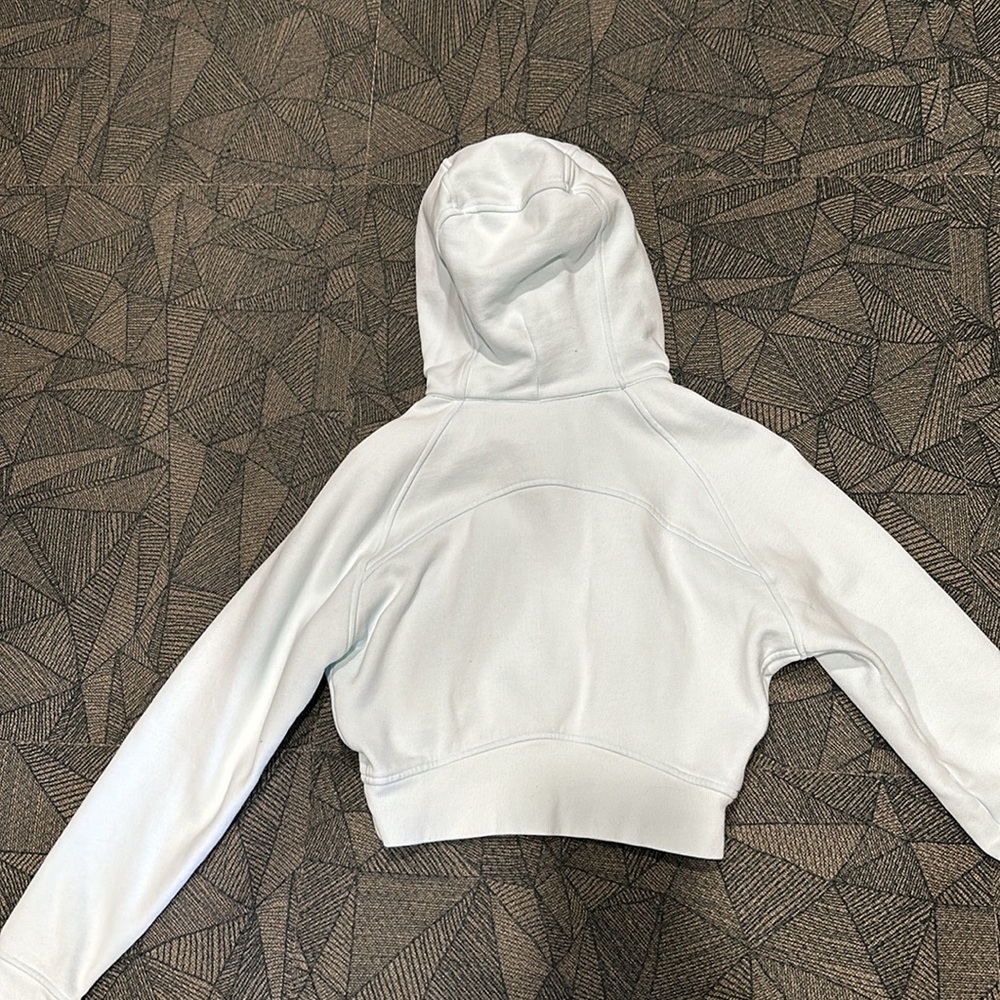 Lululemon - Picture 4 of 4